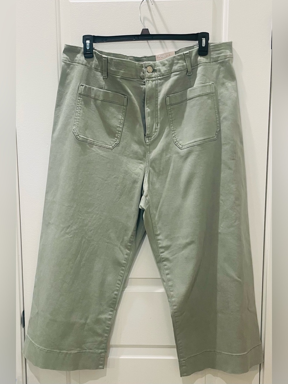 NEW…LC Lauren Conrad Super High Rise Wide-Leg Crop Jeans - Picture 2 of 4